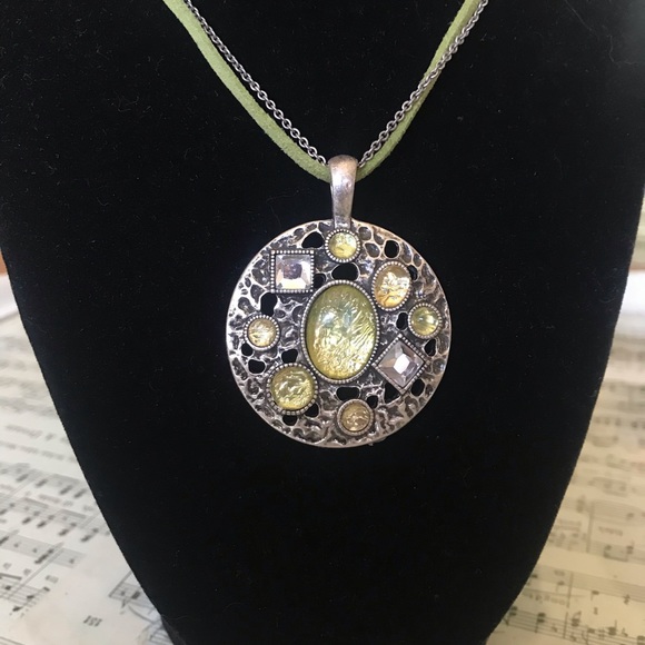 Lia Sophia Jewelry - Lia Sophia green stone pendant necklace